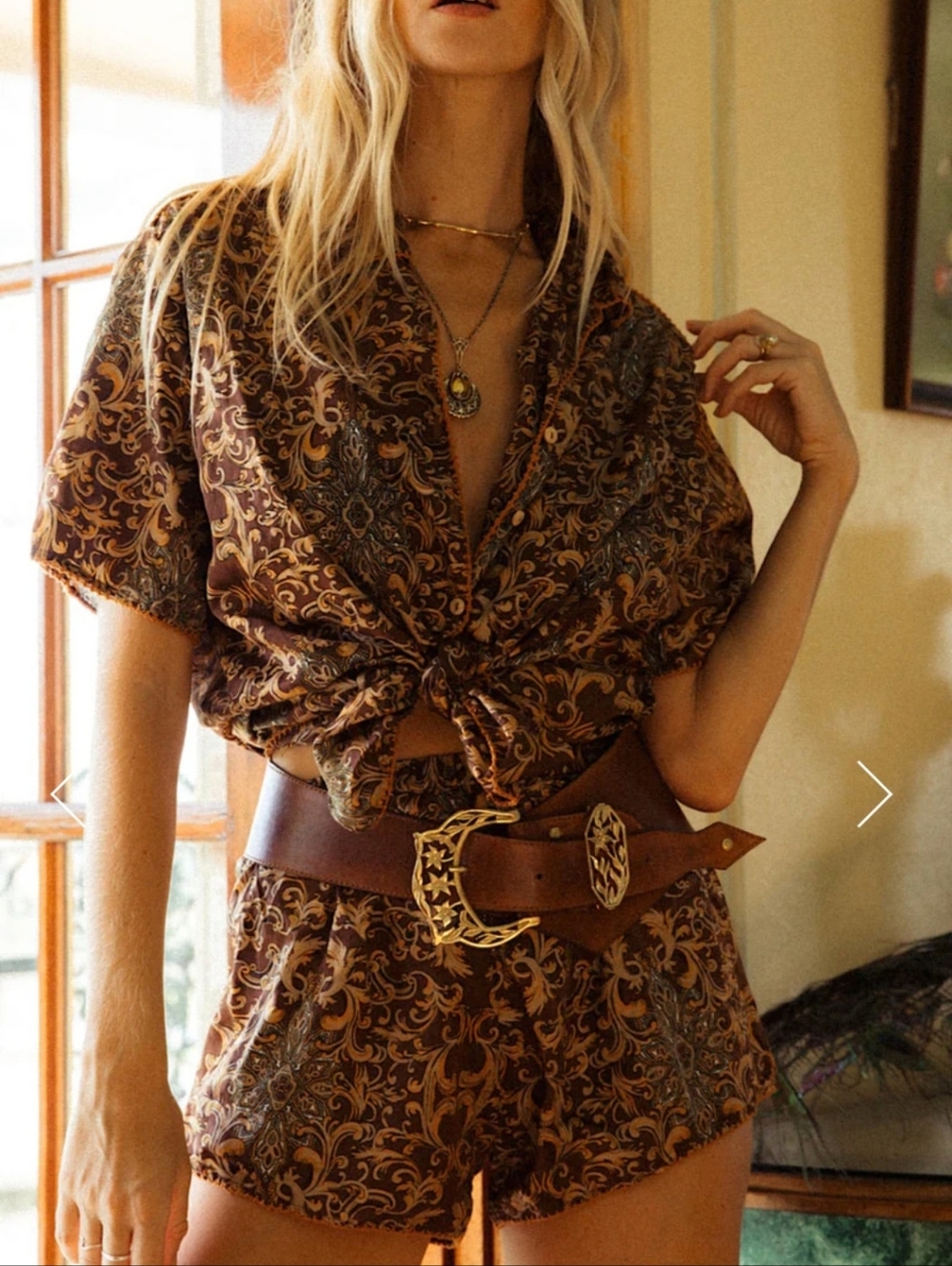 Chasing Unicorns Leather & Brass Flower Belt ✨🌸